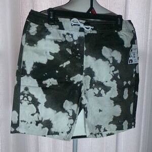 NEFF NWT Men's Tie Dye  Elastic Waist Splash Board Shorts w/Pockets M